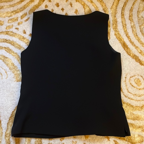 Black sleeveless blouse - Picture 3 of 3